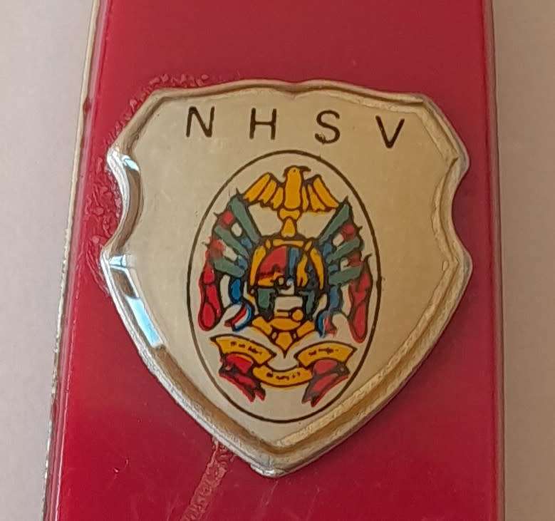Vintage Folding Pocket Knife.  "NHSV" Coat-of-Arms.  16.5cm.