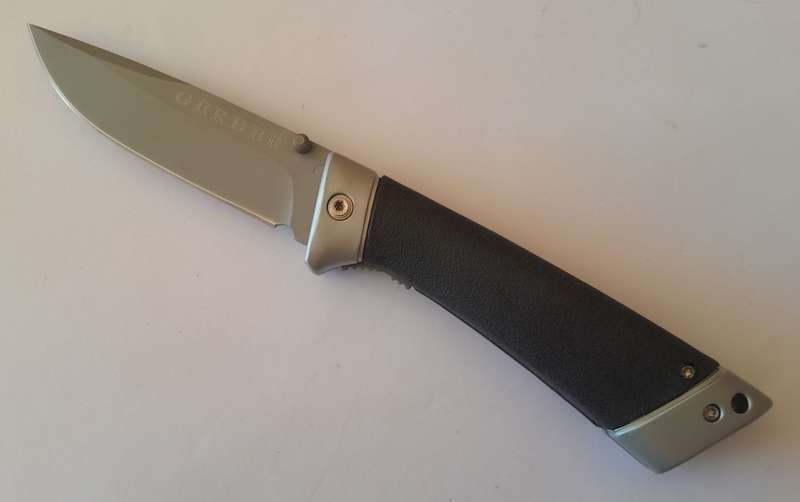 Gerber Folding Hunter's Knife with Pouch.  22cm.