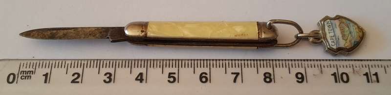 Vintage Richards, Sheffield Single Blade Mini Pocket Knife. "Cape Town".  11cm.