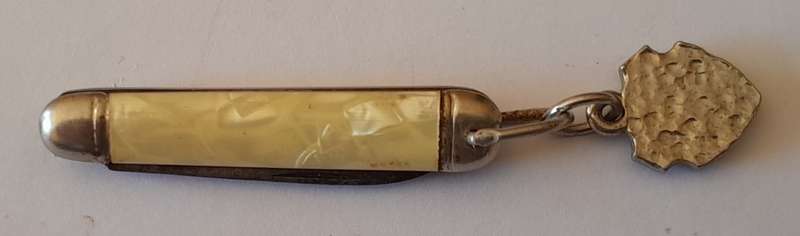 Vintage Richards, Sheffield Single Blade Mini Pocket Knife. "Cape Town".  11cm.