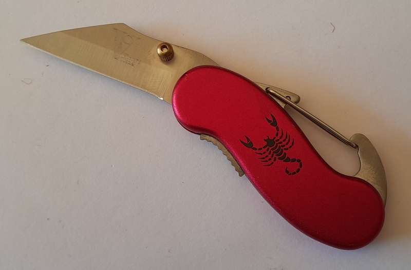 Victory Cloud Folding Pocket Knife.  10cm.