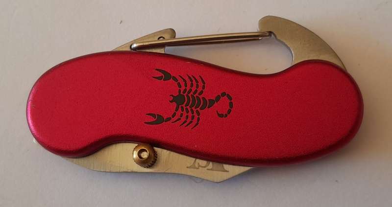 Victory Cloud Folding Pocket Knife.  10cm.