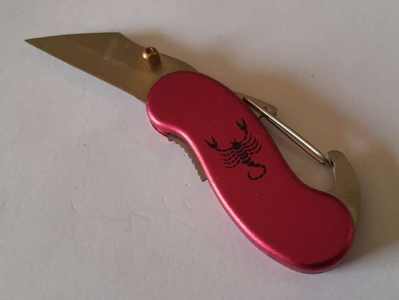 Victory Cloud Folding Pocket Knife.  10cm.