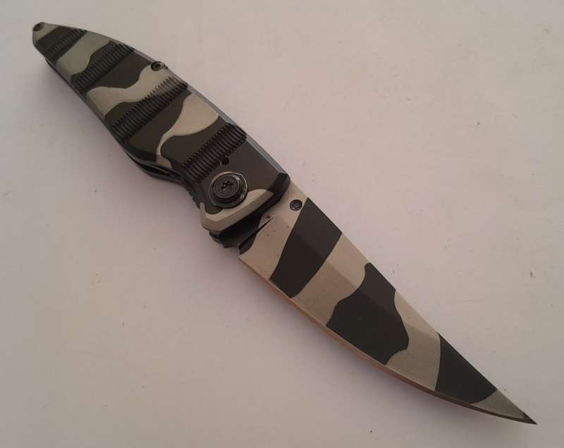 Columbia Scorpion King Mimetic Folding Knife.  18cm.