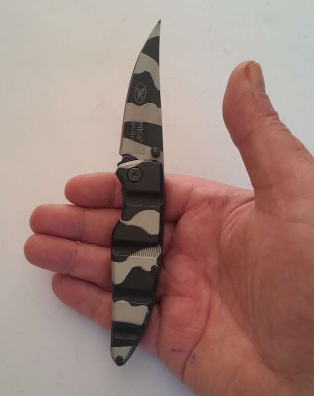 Columbia Scorpion King Mimetic Folding Knife.  18cm.