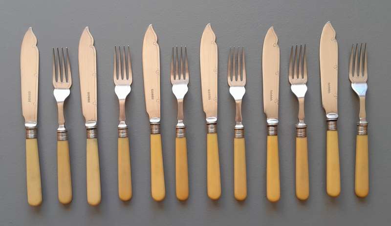 Antique Cased Silver Plate And Ivorine 12-Piece Fish Set. Excellent Condition.