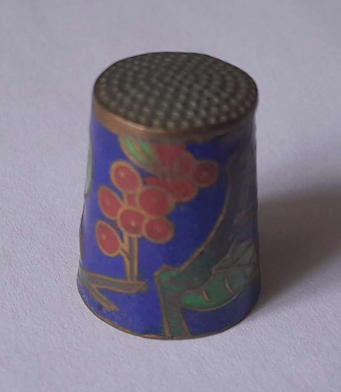 Vintage Chinese Cloisonne enamel thimble.
