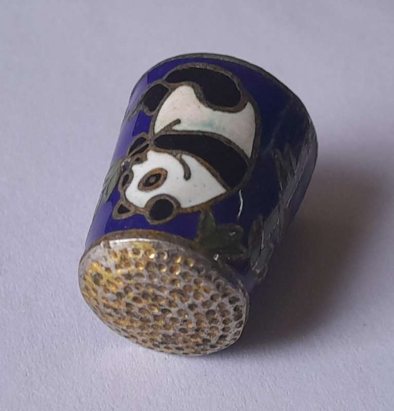 Vintage Chinese Cloissonne Enamel Thimble (Blue).