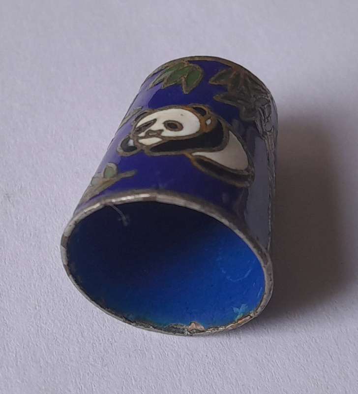 Vintage Chinese Cloissonne Enamel Thimble (Blue).