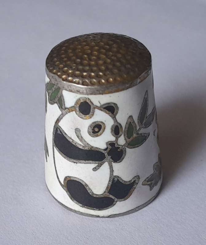 Vintage Chinese Cloissonne Enamel Thimble (White).