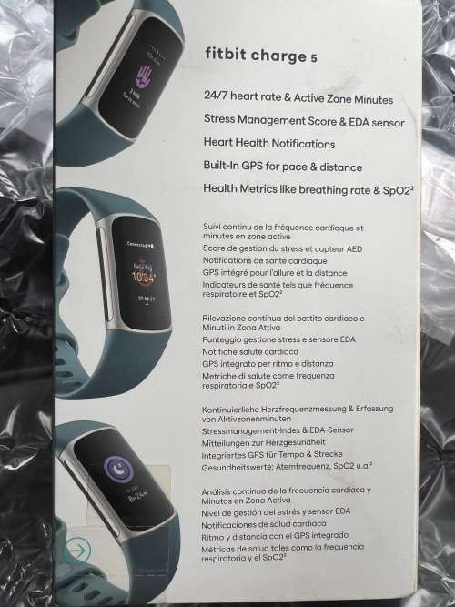 Fitbit Charge 5