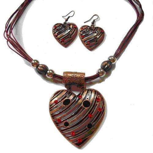 Antiqued Rhinestone-Studded Heart Necklace and Earring Set