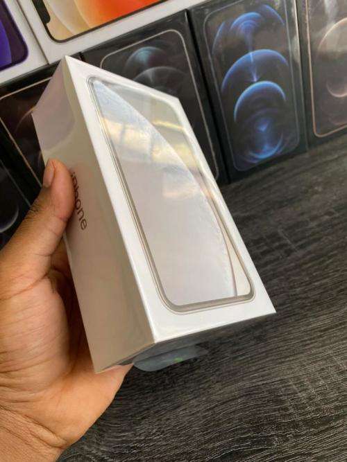 iPhone XR, 64gb, Grade A Refubished