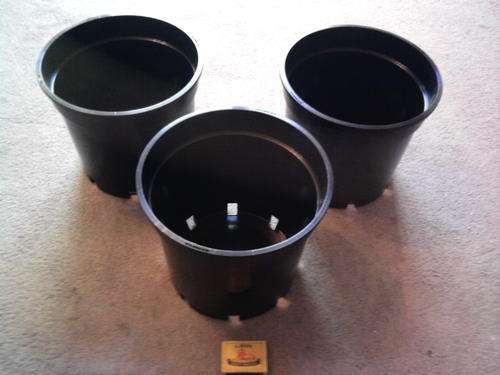 PLANT POTS 20CM - PLANT POTS
