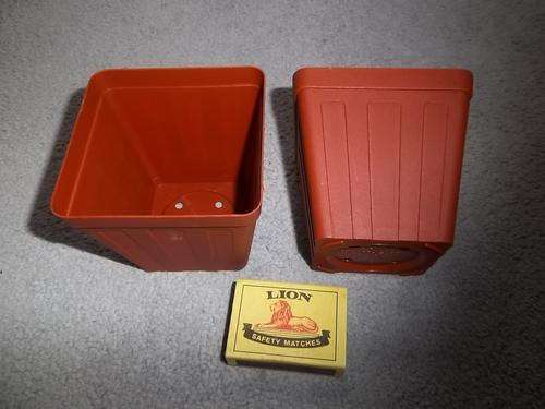 PLANT POTS SQUARE 9 CM - PLANT POTS