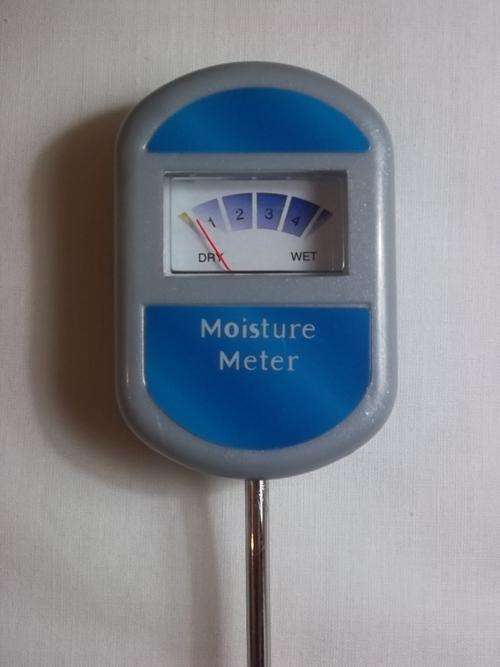 SOIL MOISTURE METER - HIGH QUALITY UNIT