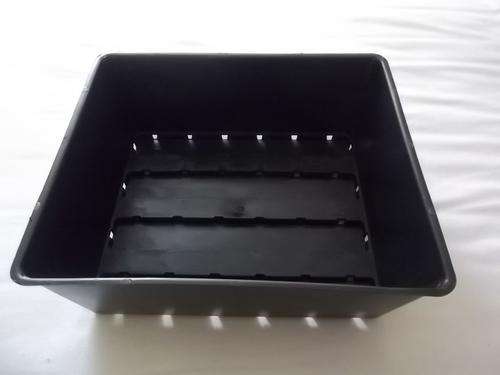 PLASTIC SEEDLING TRAY FLAT NO DIVISIONS LARGE