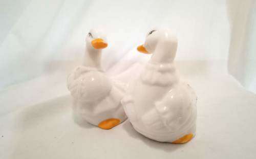 Duck white porcelain Salt and Pepper set
