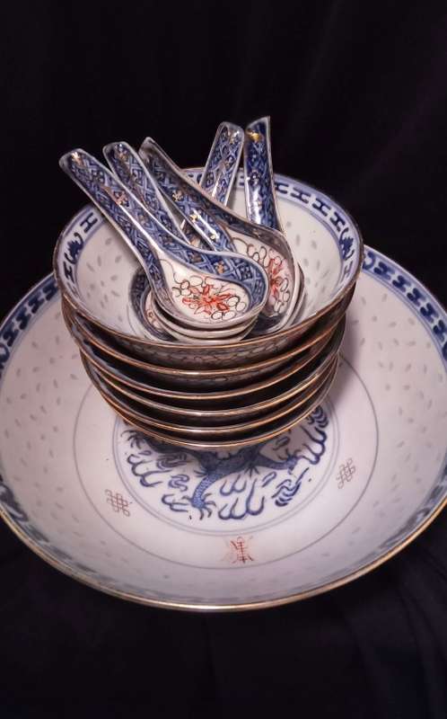 Vintage Chinese Rice bowl set with spoons