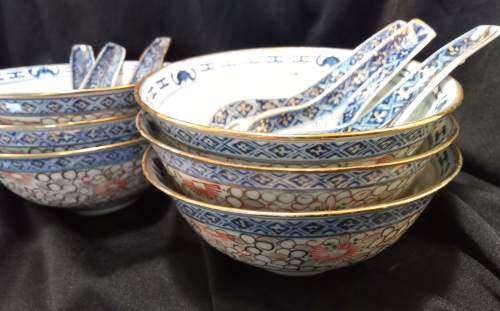 Vintage Chinese Rice bowl set with spoons
