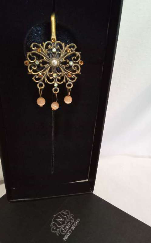 Decorative book mark