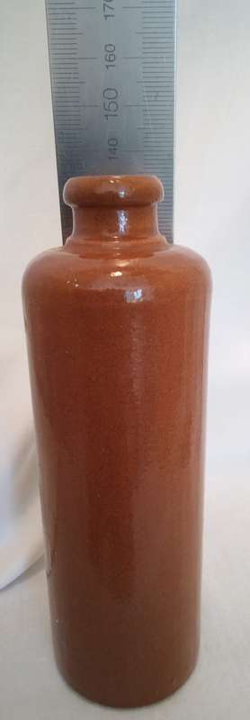Lovely Small stoneware bottle marked L09