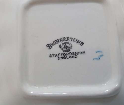 Elegant bon bon dish -  Swinnertons from Staffordshire