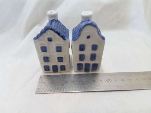 Salt and Pepper shakers in the style of KLM`s little houses