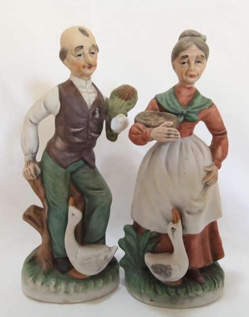 Lovely vintage porcelain old couple with ducks