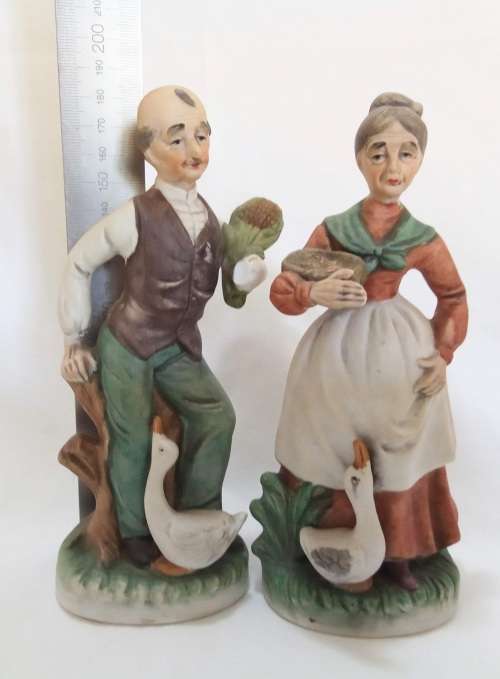 Lovely vintage porcelain old couple with ducks