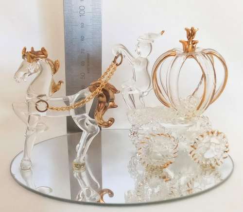 Fairytales are made of this! Vintage spun Glass horse drawn carriage