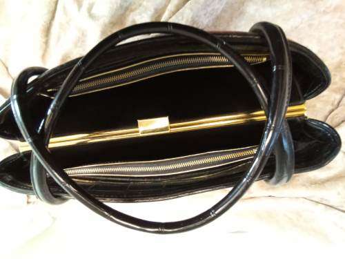 Once off handpainted vintage handbag - When exclusivity is what you are about..