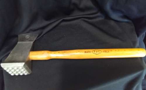 Vintage meat tenderizer/mallet with hatchet and wooden handle - Made in Italy