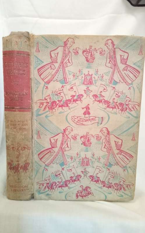 Gulliver`s Travels by Jonathan Swift (The heirloom Library)