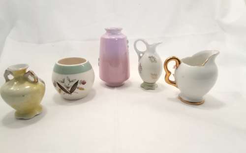 Cutest porcelain mini vase lot