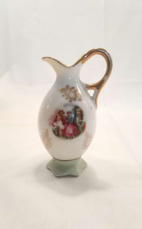Cutest porcelain mini vase lot