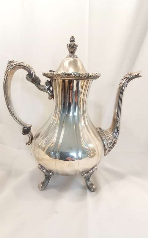 Magnificent & heavy silver plated teapot, milk and sugar