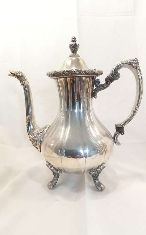 Magnificent & heavy silver plated teapot, milk and sugar