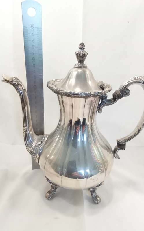Magnificent & heavy silver plated teapot, milk and sugar