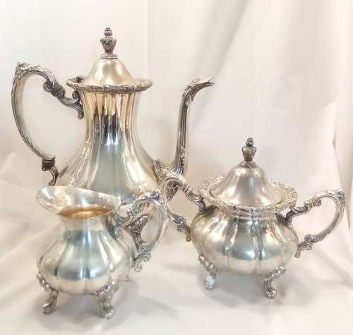 Magnificent & heavy silver plated teapot, milk and sugar