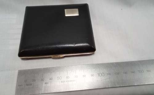 Beautiful Vintage Savoy cigarette case in good condition