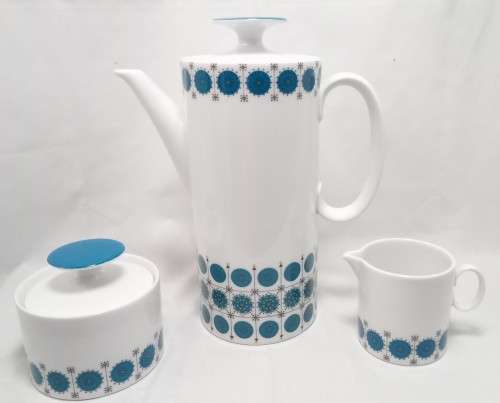 Magnificent Medallion Emerald coffee set by Richard Scherrar for Rosenthal