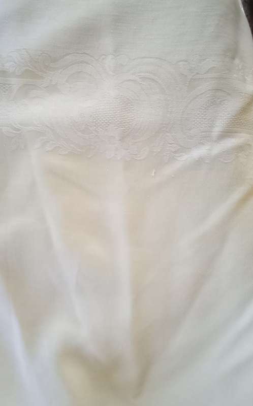 Vintage Damask tablecloth white on cream/light yellow