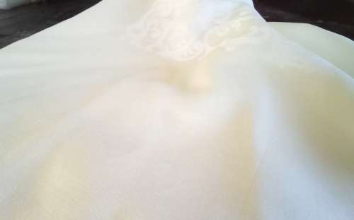Vintage Damask tablecloth white on cream/light yellow