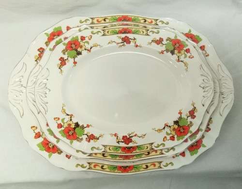 Three Alfred Meakin `Avalon` platters in excellent condition