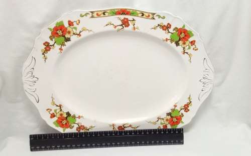 Three Alfred Meakin `Avalon` platters in excellent condition