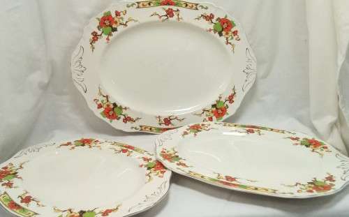 Three Alfred Meakin `Avalon` platters in excellent condition