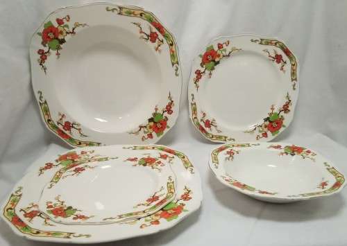 Twenty piece Dinner set Alfred Meakin `Avalon` (Four settings)