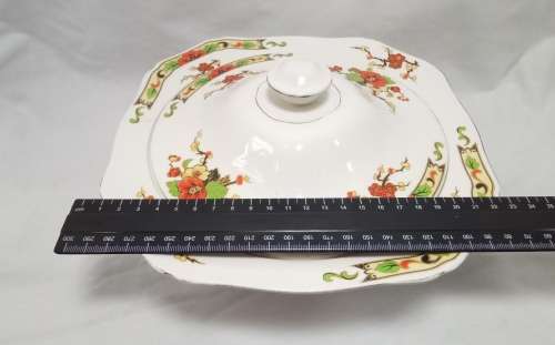 Alfred Meakin `Avalon` Casserole dish with lid Nr1