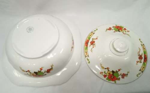 Alfred Meakin `Avalon` Casserole dish with lid Nr3